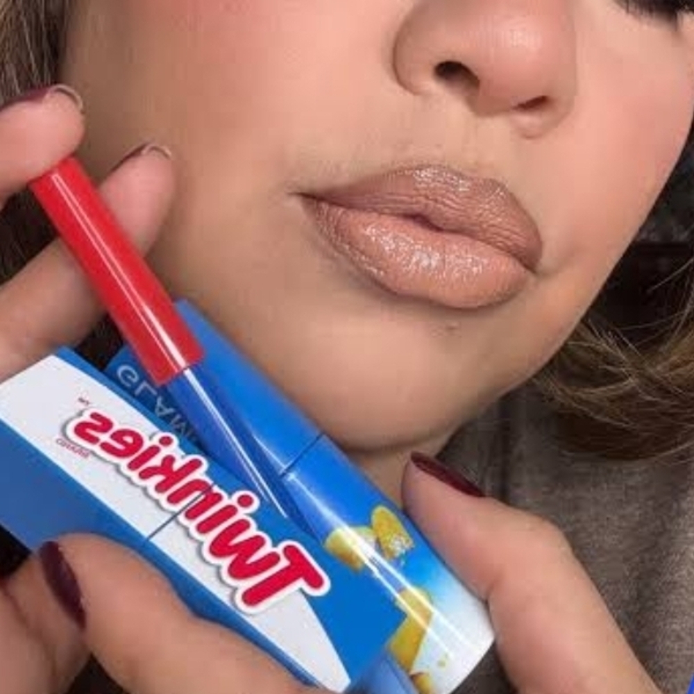Hostess Twinkies Lip Kit - Picture 4 of 5